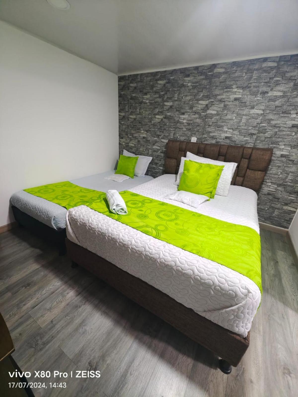 Hotel Kristal Ferial 보고타 외부 사진
